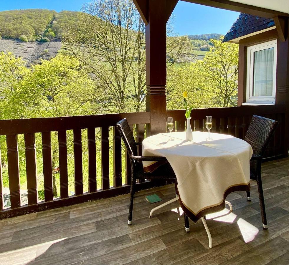 Hotel Krone Riesling Тріттенгайм Екстер'єр фото