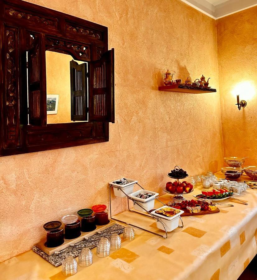 Hotel Krone Riesling Тріттенгайм Екстер'єр фото