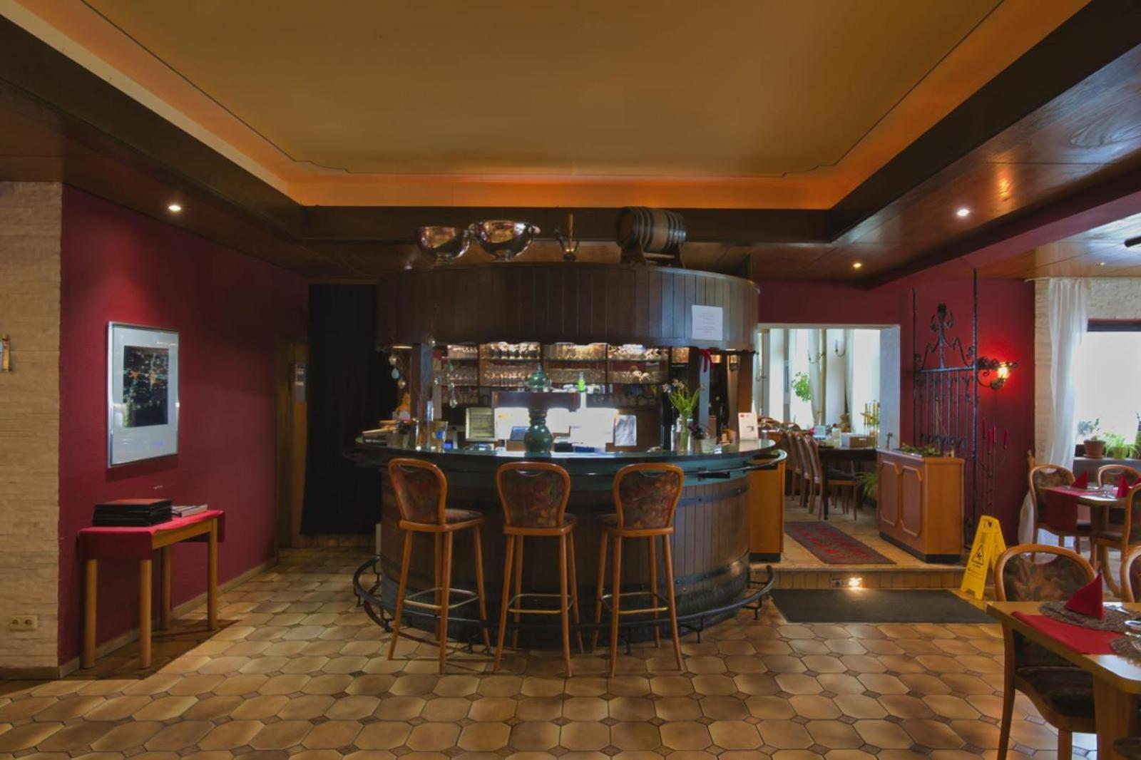Hotel Krone Riesling Тріттенгайм Екстер'єр фото